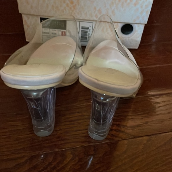 BRAND NEW! Cape Robbin Transparent nude/clear wedge heel Size 6 never worn - Picture 7 of 13